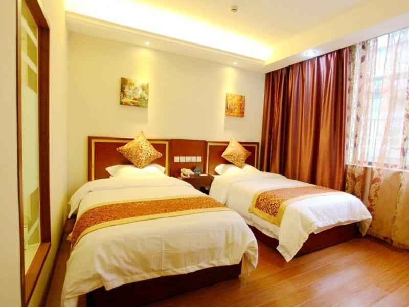 Greentree Inn Shanghai Hongqiao Metro Station Express Hotel מראה חיצוני תמונה