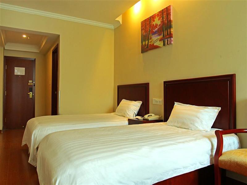 Greentree Inn Shanghai Hongqiao Metro Station Express Hotel מראה חיצוני תמונה